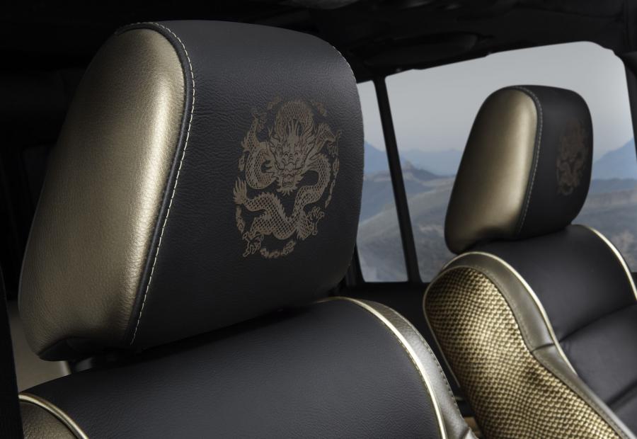  Jeep Wrangler Dragon Design Concept 2012 года  (фото 17 из 29)